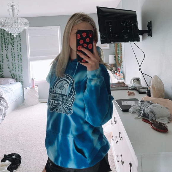 Meet Your Posher! - Picture 1 of 4